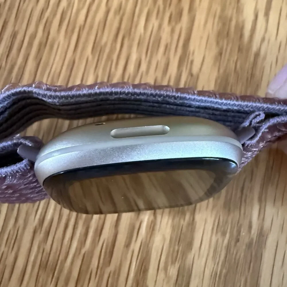 Fitbit Versa 3 FB511 Smartwatch GPS Fitness Watch – Charger Included Tested